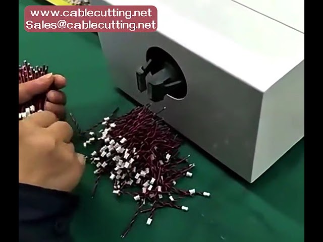 半自動マルチスピンドルワイヤー撚り機｜高効率な電線加工を実現