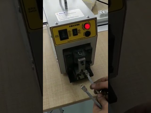 高速・精密 RJ45コネクタ圧着機 | LANケーブル自動組立ツール