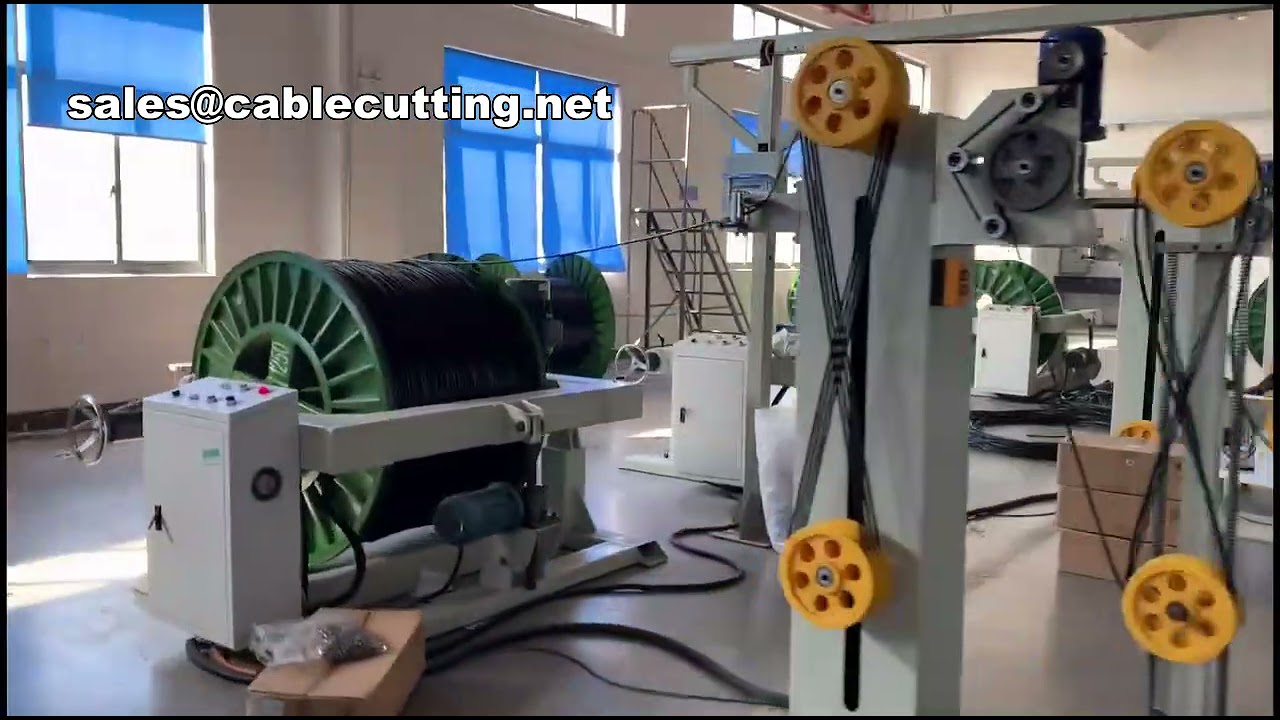 自動圧着機によるプラグインサート製造 | 高速・高精度な生産ライン