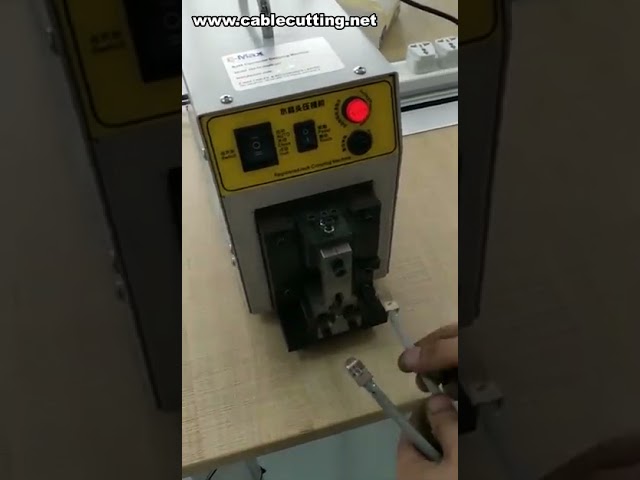 RJ45コネクタ圧着機 | 高速ネットワークケーブル圧着機